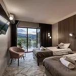 Sudecki Hotel *