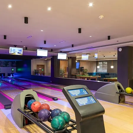 Ξενοδοχείο Sudecki & *