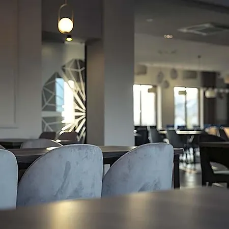 Hotel Sudecki *